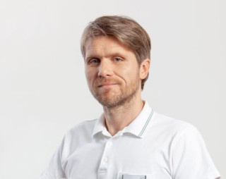 Dr. Matej Delakorda, Dr. med.